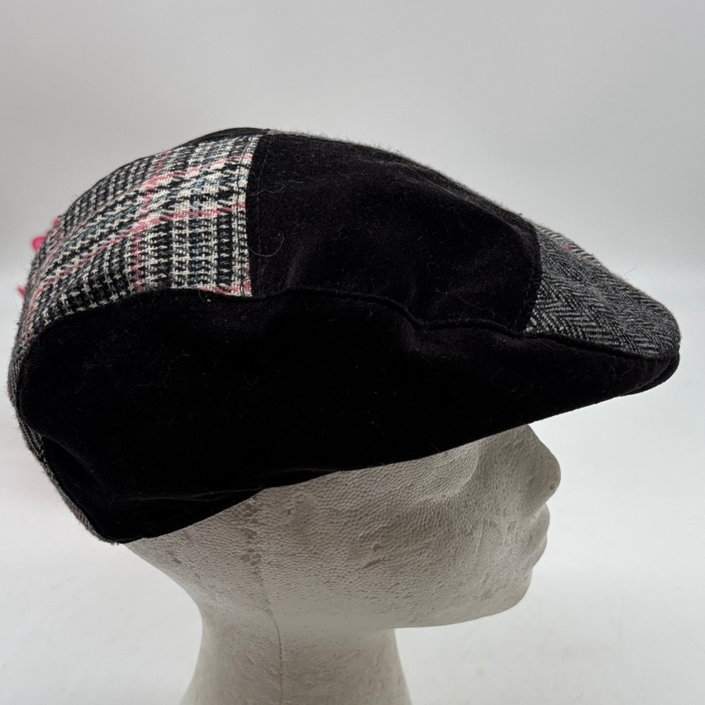 Stylish Black and Gray Men's Flat Cap HT8992